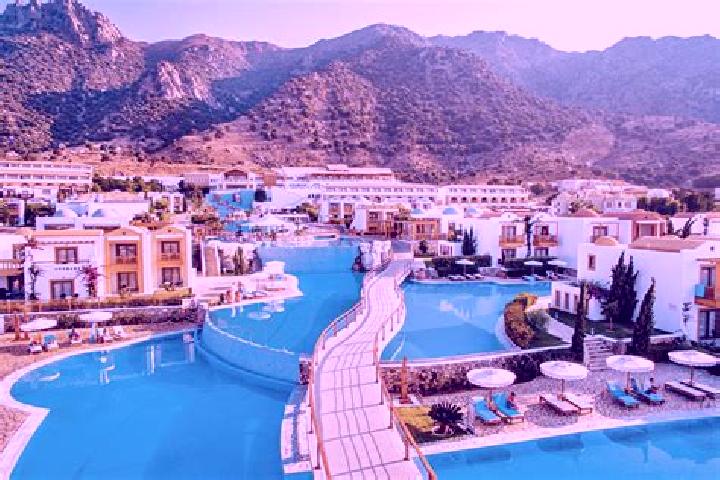 Ella, 30 — Escort in Ayios Thomas, Greece