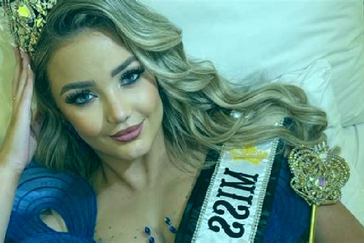Ella, 30 — Escort in Pedley, United States