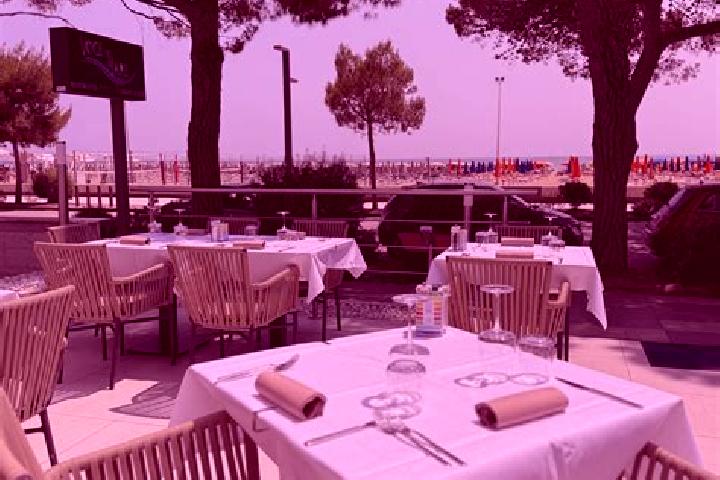 Ella, 30 — Escort in Riva Presso Chieri, Italy