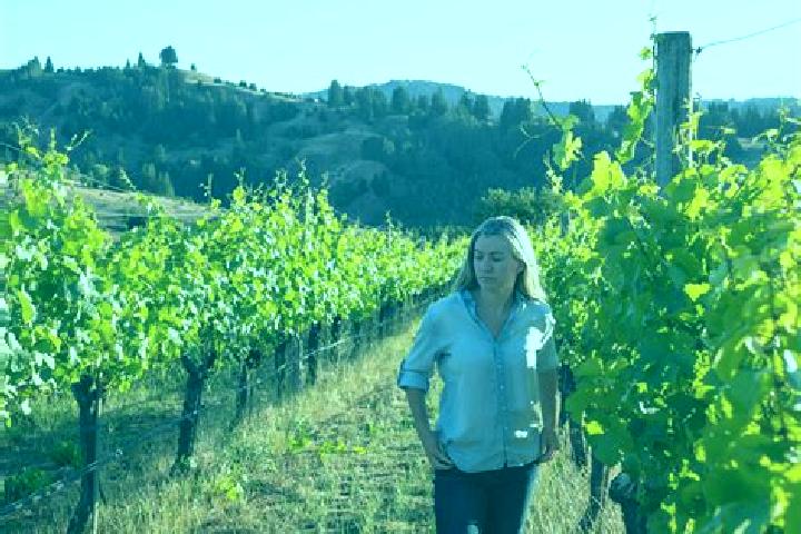 Ella, 30 — Escort in Vineyard, United States