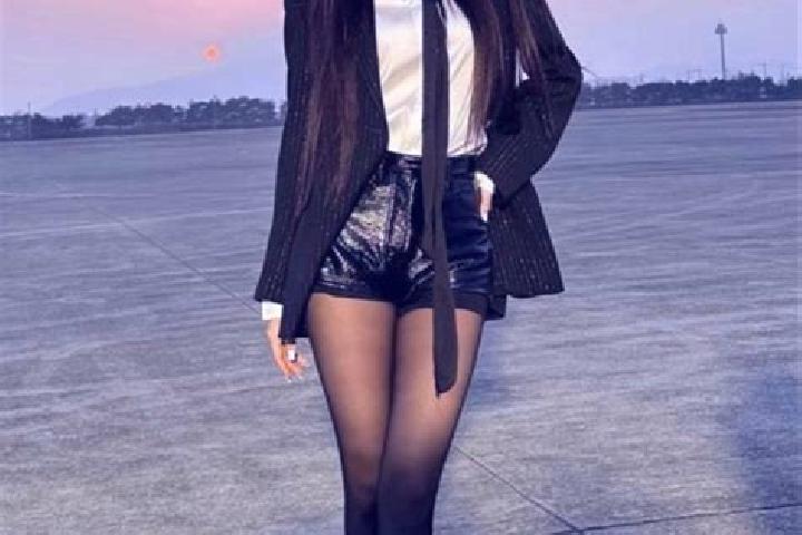 Ella, 30 — Escort in Yijin, China