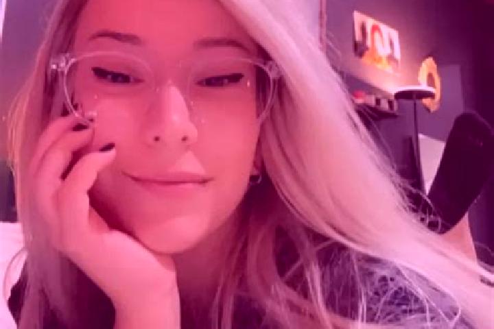 Ella, 31, a blonde grey-eyed caucasian companion based in Djamalakro. Offering Girlfriend Experience, A-Level, Fetish, Erotic Massage. Available for incall a...