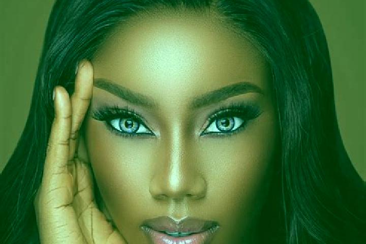 Ella, 31, a chestnut blue-eyed ebony companion based in Daran. Offering Roleplay, Travel Companion, Tantra, Deep French Kissing. Available for incall and out...