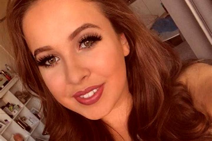 Ella, 31, a chestnut blue-eyed european companion based in Neukirchen an der Voeckla. Offering Striptease, Prostate Massage, 69, CIM. Available for incall an...