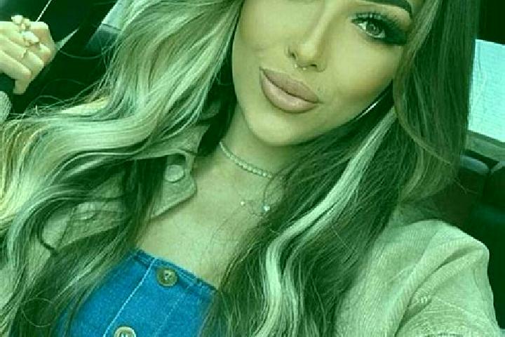 Ella, 31, a dark blonde brown-eyed mediterranean companion based in Segura de Leon. Offering Prostate Massage, Overnight, Couples. Available for incall and o...
