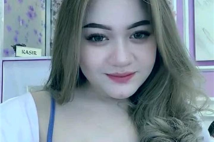 Ella, 31 — Escort in Botoh, Indonesia