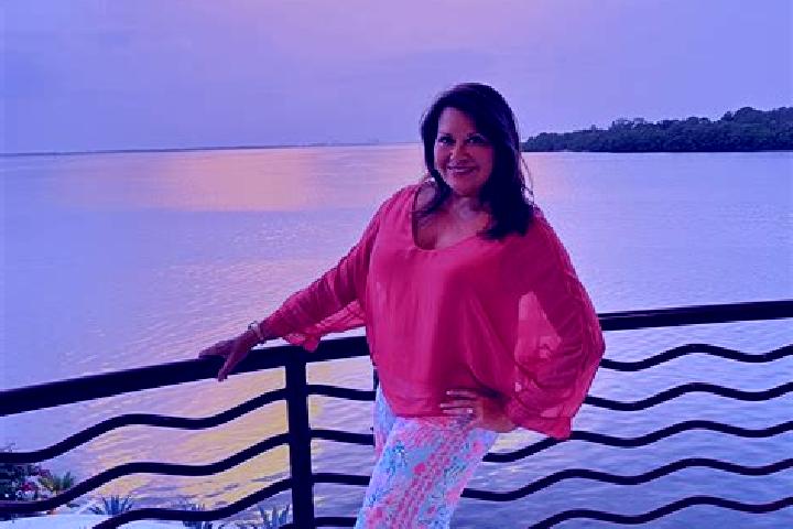Ella, 31 — Escort in Brightwaters, United States