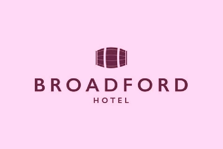 Ella, 31 — Escort in Broadford, United Kingdom