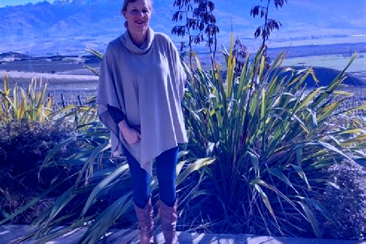 Ella, 31 — Escort in Hakataramea, New Zealand