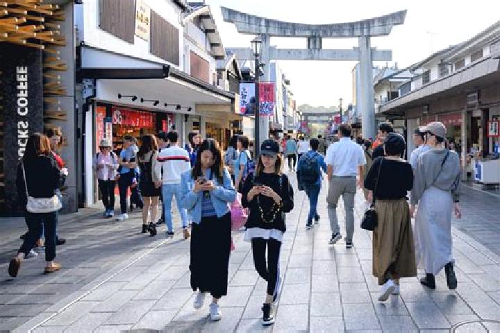 Ella, 31 — Escort in Tenman, Japan