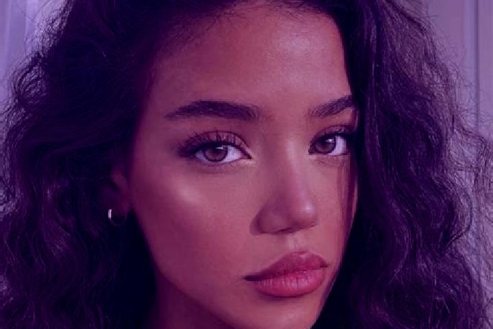 Ella, 32, a black brown-eyed caucasian companion based in Kulsheim. Offering Duos, OWO, Tantra. Available for incall and outcall, day and evening dates.