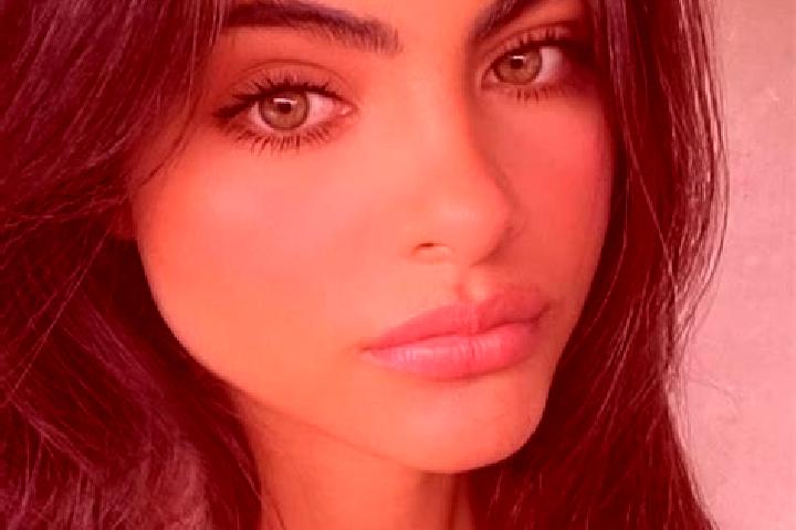 Ella, 32, a brunette dark-eyed indian companion based in Teaticket. Offering Overnight, Prostate Massage, Tantra. Available for incall and outcall, day and e...