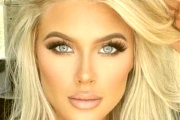 Ella, 32, a platinum blonde dark-eyed caribbean companion based in Horred. Offering Fetish, Couples, Party Girl. Available for incall and outcall, day and ev...