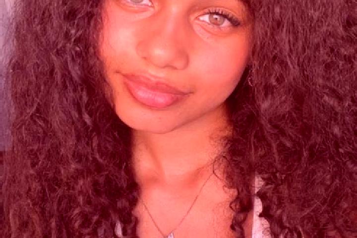 Ella, 32, a red hazel-eyed ebony companion based in Valasske Klobouky. Offering Overnight, Duos, GFE. Available for incall and outcall, day and evening dates.