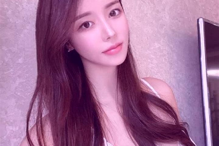 Ella, 32 — Escort in Beitanzhuang, China