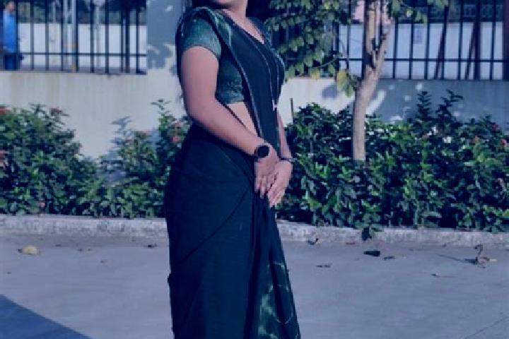 Ella, 32 — Escort in Chhaya, India