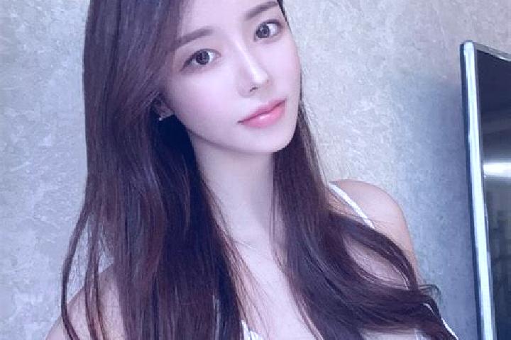 Ella, 32 — Escort in Cishangang, China