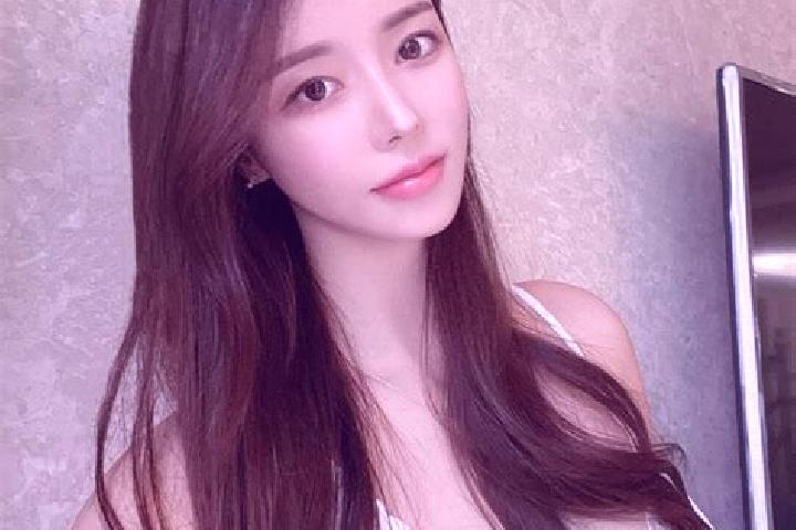 Ella, 32 — Escort in Gongjiang, China