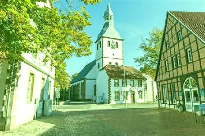 Ella, 32 — Escort in Hopsten, Germany