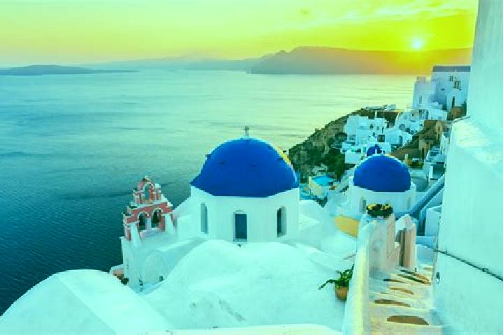 Ella, 32 — Escort in Kato Lekhonia, Greece