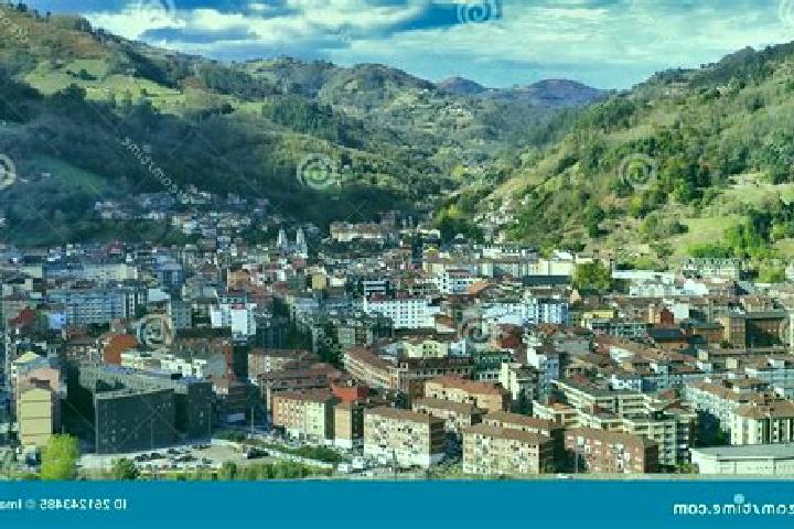 Ella, 32 — Escort in Mieres, Spain