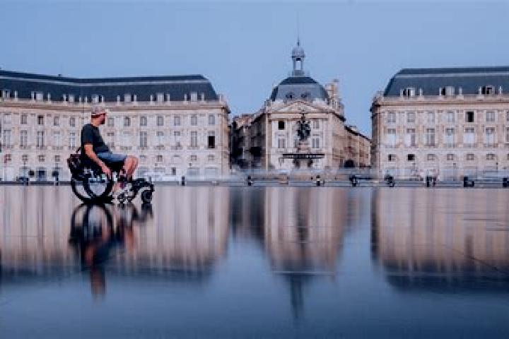 Ella, 32 — Escort in Palaminy, France