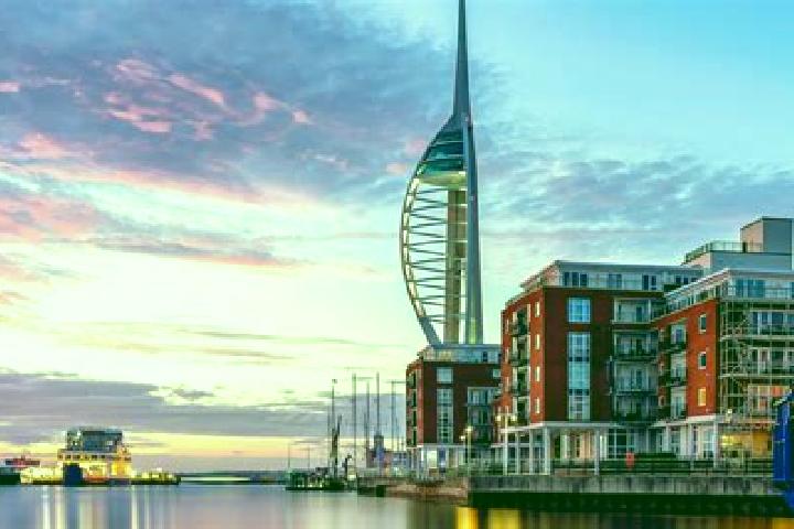 Ella, 32 — Escort in Portsmouth, United Kingdom
