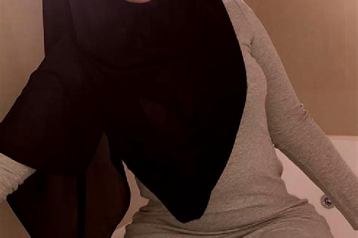 Ella, 32 — Escort in Riqab, Yemen