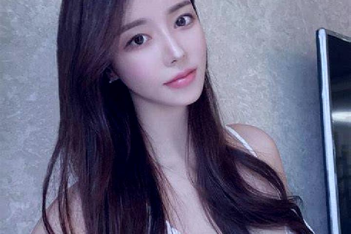 Ella, 32 — Escort in Xiachengzi, China