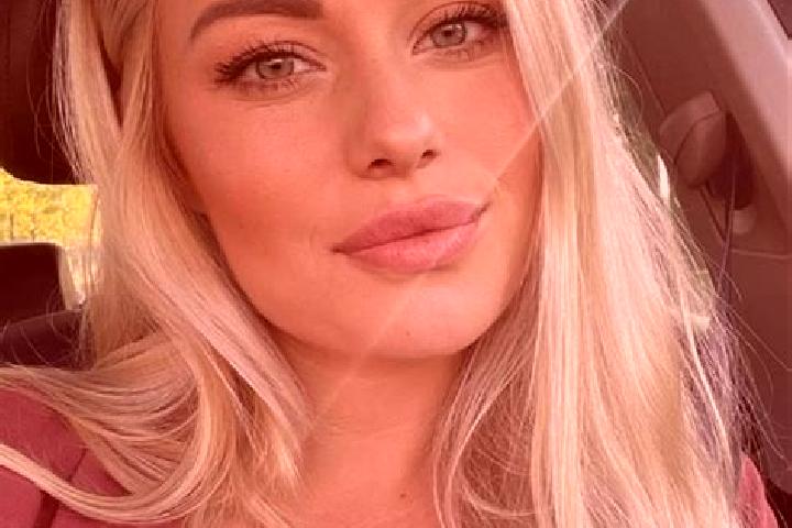 Ella, 33, a blonde hazel-eyed asian companion based in Galien. Offering A-Level, 69, Erotic Massage. Available for incall and outcall, overnight bookings ava...