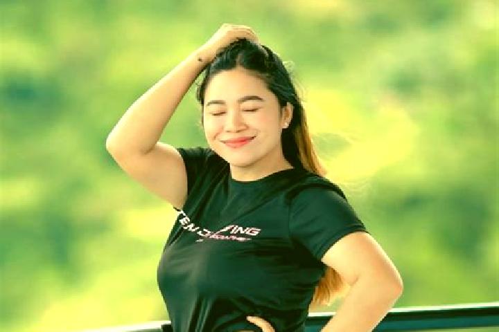 Ella, 33 — Escort in Basdiot, Philippines