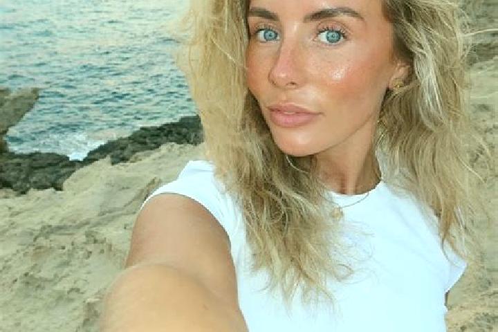 Ella, 33 — Escort in Bonner-West Riverside, United States