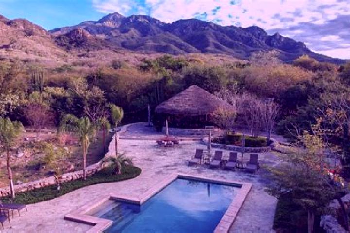 Ella, 33 — Escort in El Pedregal de Guadalupe Hidalgo, Mexico
