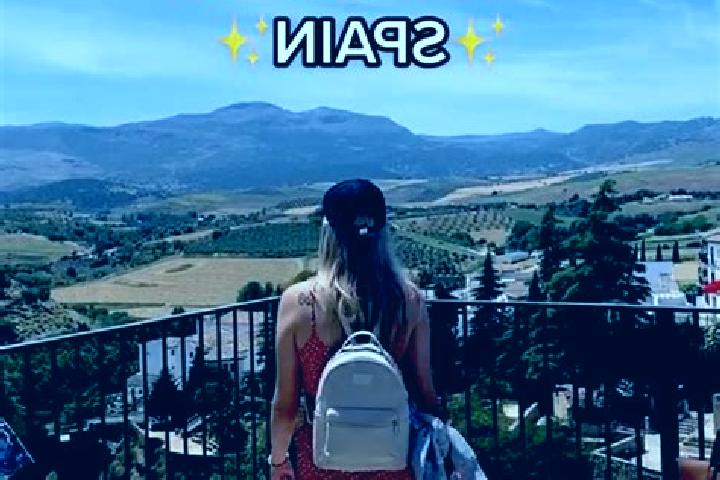 Ella, 33 — Escort in Manuel, Spain