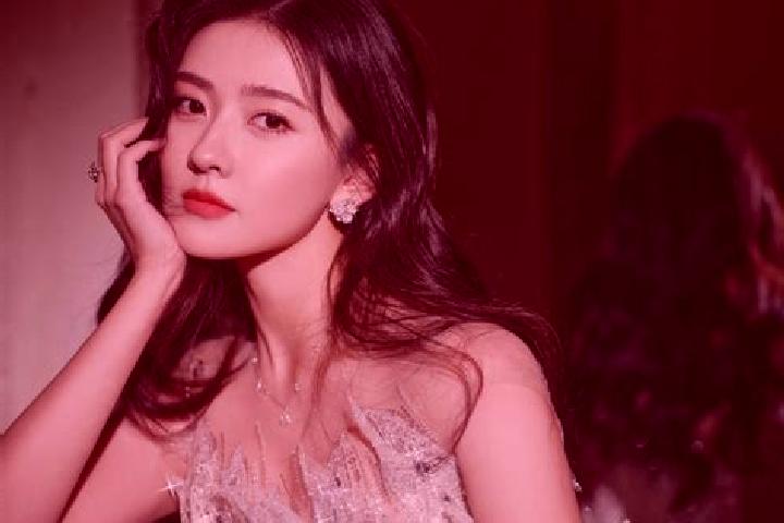 Ella, 33 — Escort in Yege, China