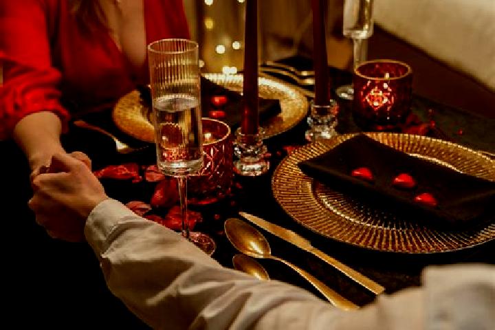 Ella, 34, a black dark-eyed asian companion based in Damazan. Offering Couples, Striptease, A-Level, Dinner Date. Available for incall and outcall, day and e...
