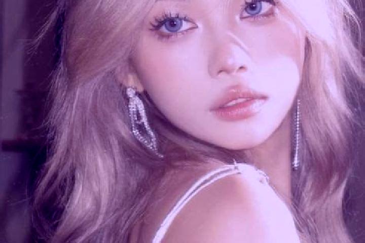 Ella, 34, a blonde amber-eyed asian companion based in Stalybridge. Offering Party Girl, Domination, BDSM, A-Level. Available for incall and outcall, day and...
