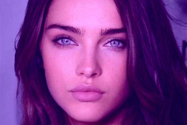 Ella, 34, a brunette amber-eyed mixed companion based in La Pena. Offering Massage, Deep French Kissing, A-Level. Available for incall and outcall, overnight...