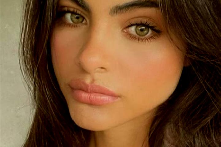 Ella, 34, a brunette brown-eyed indian companion based in Yermakovo. Offering Deep French Kissing, Duos, Travel Companion, Girlfriend Experience, Roleplay. A...