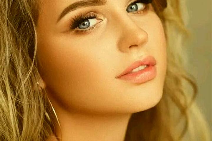 Ella, 34, a dark blonde blue-eyed mediterranean companion based in Purgen. Offering CIM, Domination, Fetish, Tantra. Available for incall and outcall, overni...