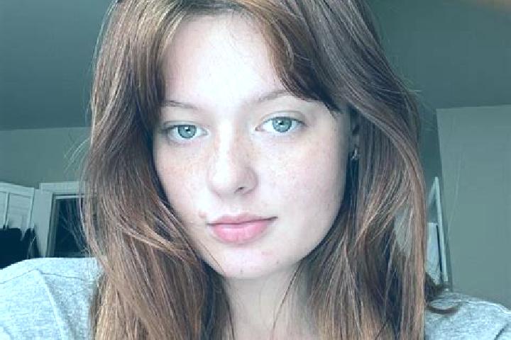 Ella, 34, a red blue-eyed middle eastern companion based in Pieve di Soligo. Offering Striptease, OWO, Travel Companion, Fetish. Available for incall and out...