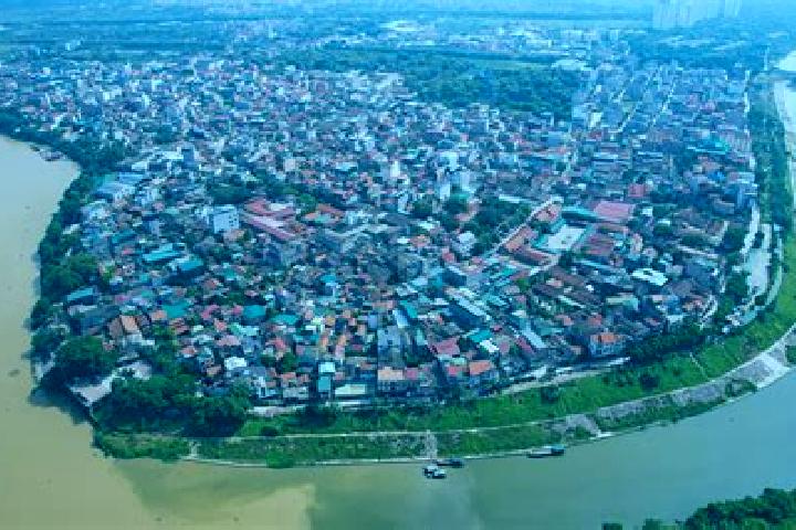 Ella, 34 — Escort in Gia Lam, Vietnam