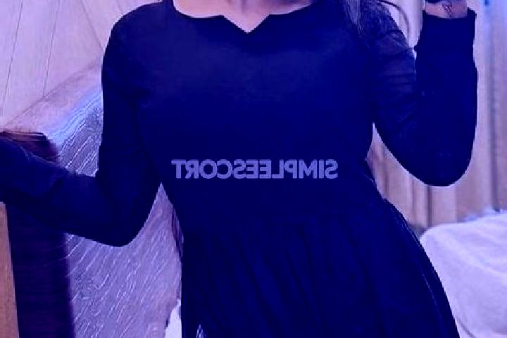 Ella, 34 — Escort in Khanpur Mahar, Pakistan