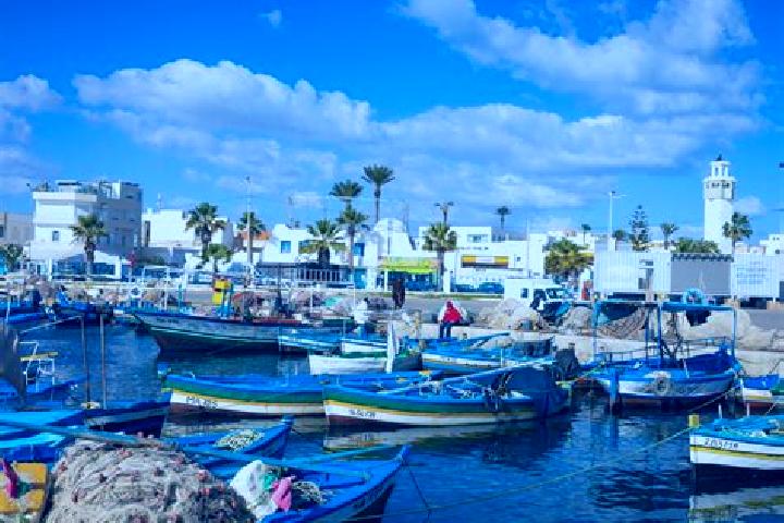 Ella, 34 — Escort in La Sebala du Mornag, Tunisia