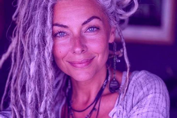 Ella, 35, a black grey-eyed caucasian companion based in Libby. Offering GFE, Tantra, Overnight. Available for incall and outcall, overnight bookings available.