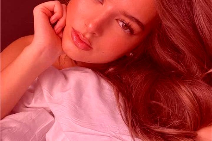 Ella, 35, a chestnut grey-eyed latina companion based in San Cebrian de Campos. Offering Domination, Tantra, Massage, BDSM. Available for incall and outcall,...