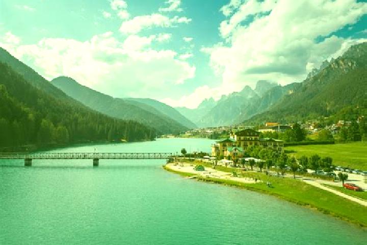 Ella, 35 — Escort in Auronzo, Italy