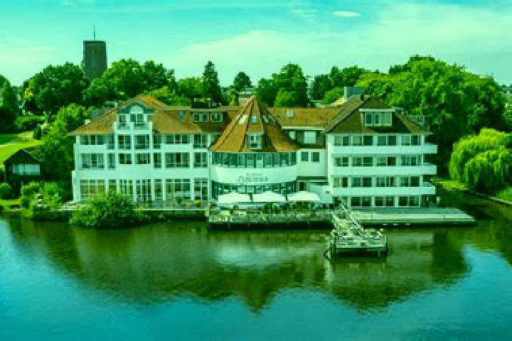 Ella, 35 — Escort in Hochdonn, Germany