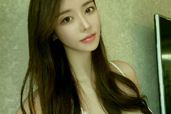 Ella, 35 — Escort in Laojiezi, China