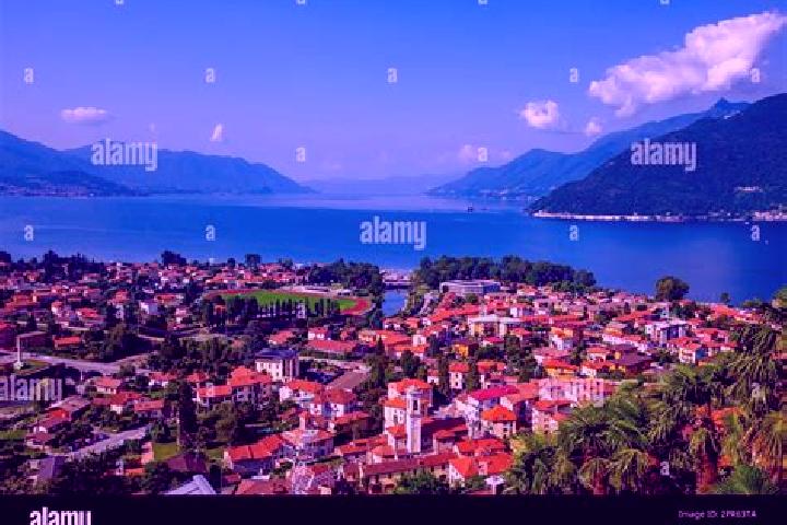 Ella, 35 — Escort in Maccagno, Italy